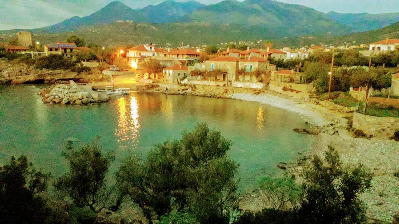 Villa Pefnos Agios Nikolaos  Bagian luar foto