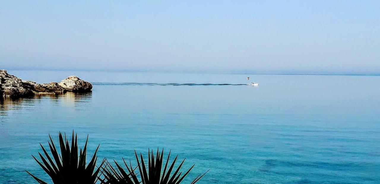 Villa Pefnos Agios Nikolaos  Bagian luar foto